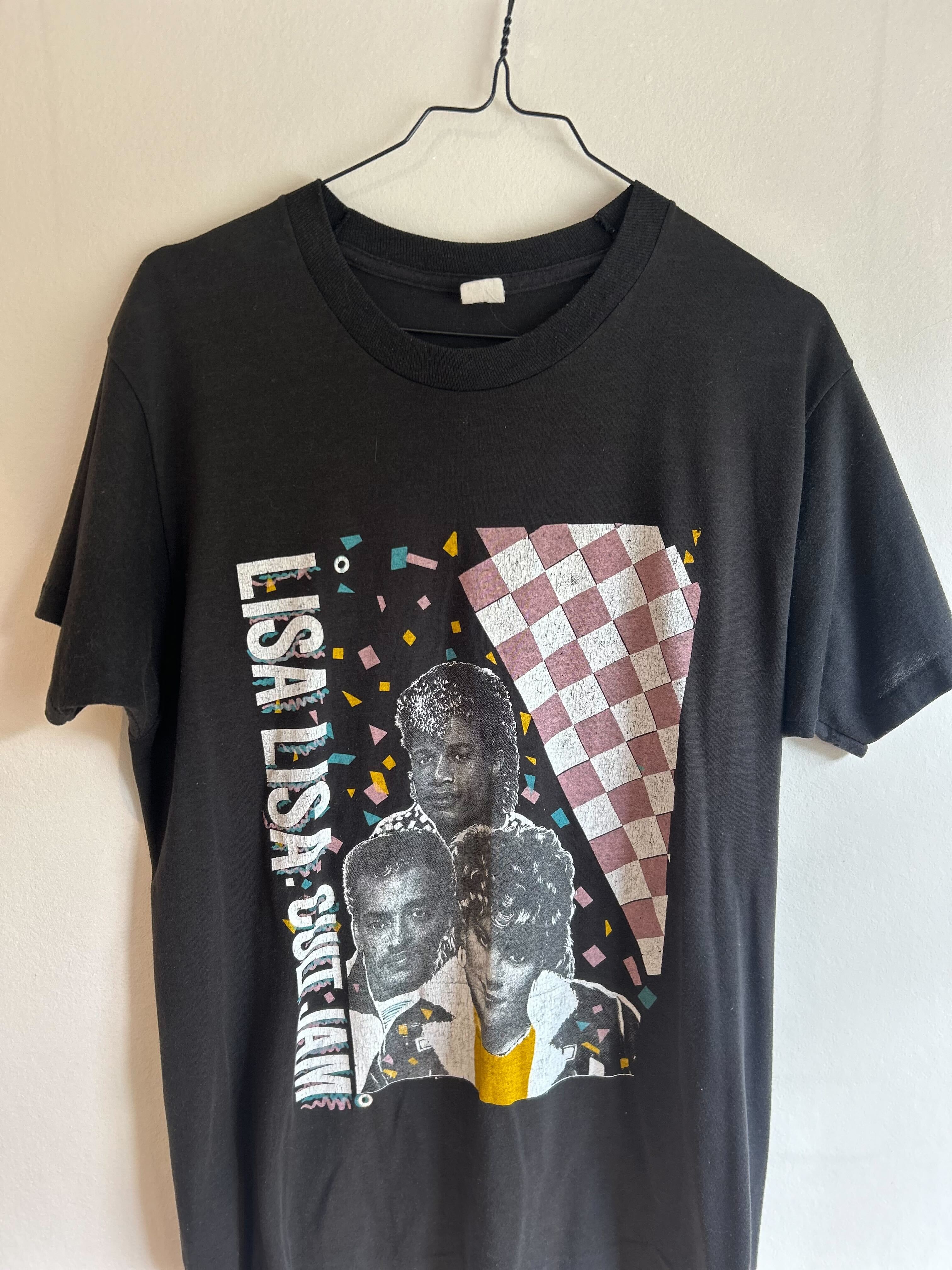 【2025最新】SNSで話題・人気の商品のおすすめアイテム Lisa T-Shirt Rap Vintage Tour Fly Spanish Jam Cult & Lisa ミュージシャン